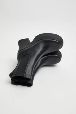 Miista Analu Black Ankle Boots -Miista E8 analu black ankle boots 03