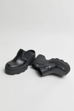 Miista Mirabella Black Mules -Miista E8 mirabella black mules 02