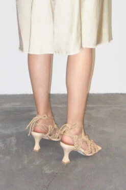 Miista Stephanie Beige Sandals -Miista EC miista stephanie coffee milk 05