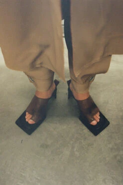 Miista Jinny Brown Sandals -Miista miista dolly trousers jinny sandals 2 LS