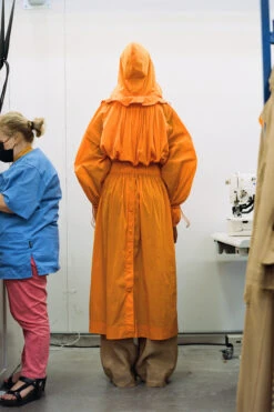 Miista Willa Orange Parka -Miista miista willa parka mara top tamara trousers 3 LS